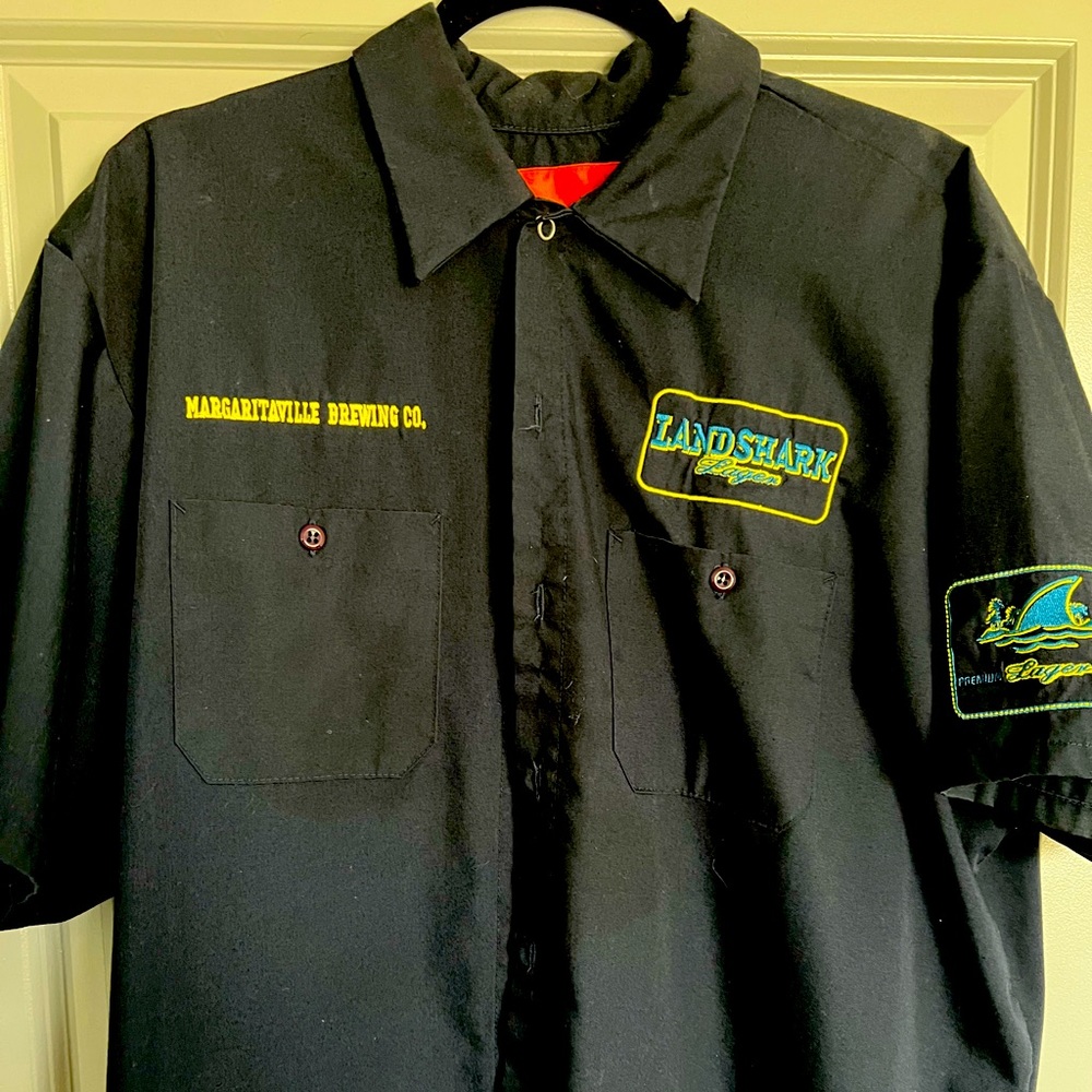 COPY - This a a Margaritaville/ Landshark Macanics button up.